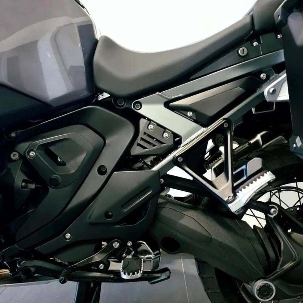 Bmw R 1300 GS Adventure Triple Black (2025 - 26) (12)