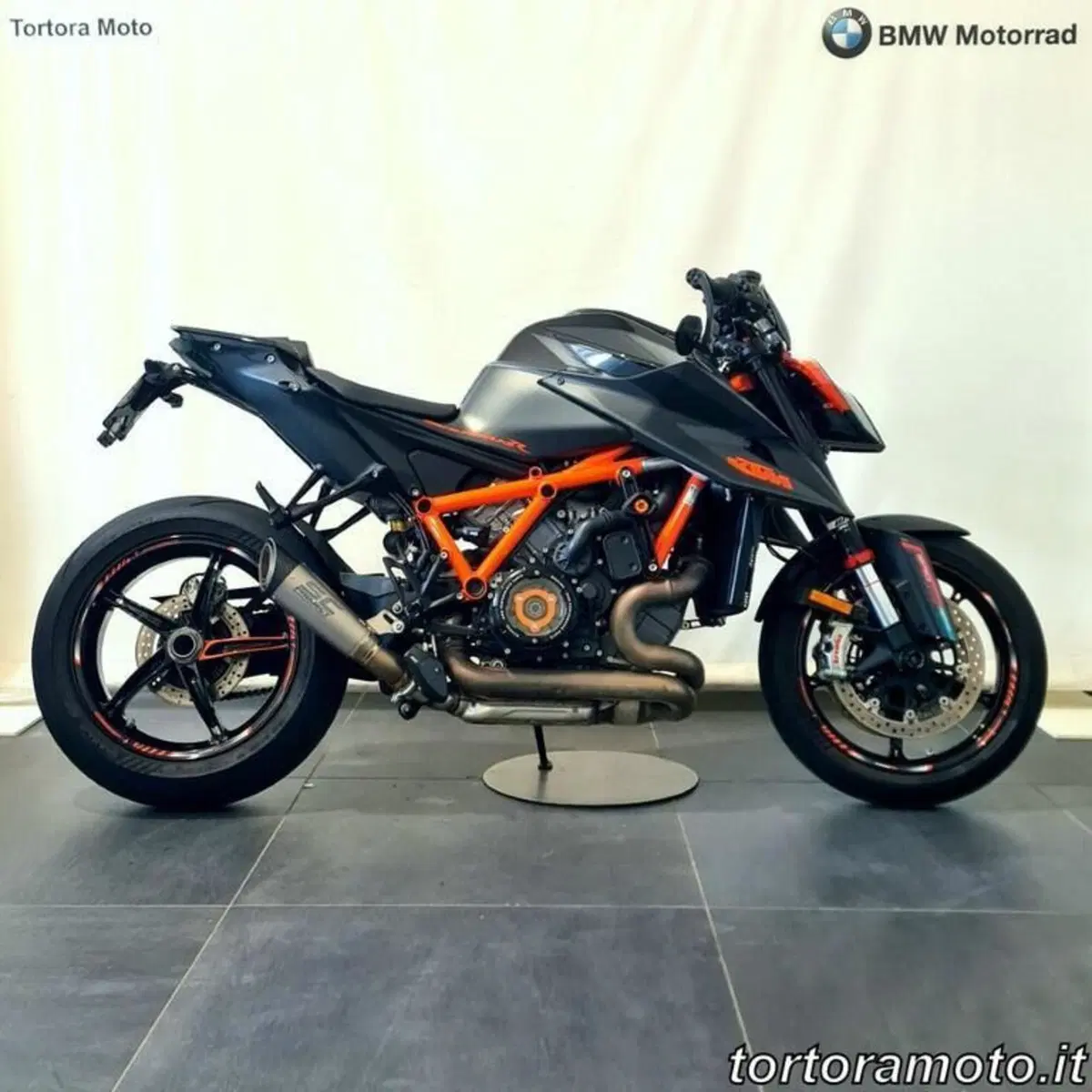 KTM 1290 Super Duke R (2020) (2)