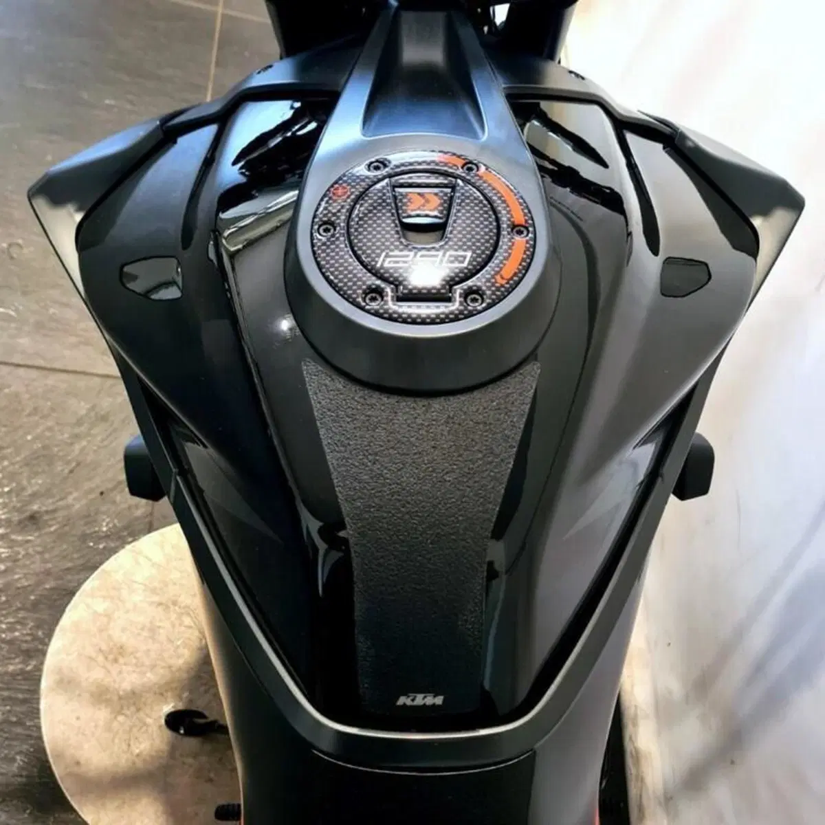 KTM 1290 Super Duke R (2020) (6)