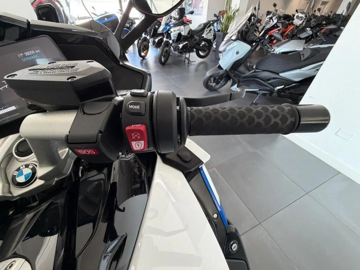 Bmw K 1600 GT (2022 - 27) (4)