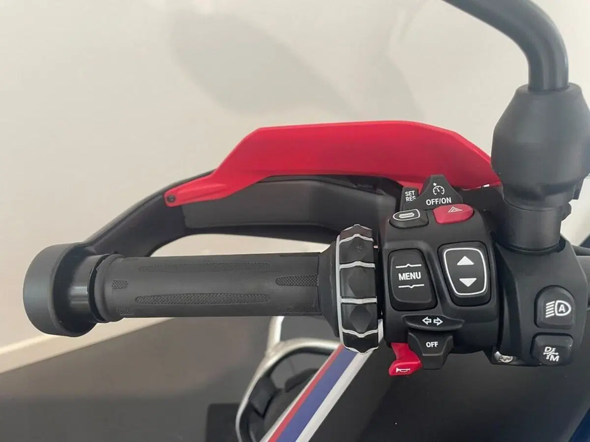 Bmw R 1300 GS Adventure (2025 - 26) (8)