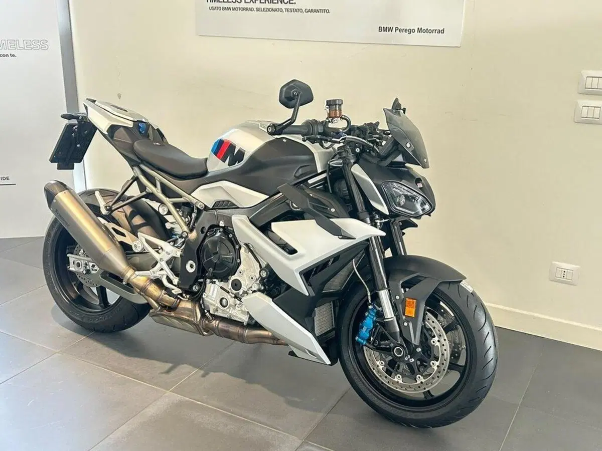 Bmw M 1000 R (2025 - 27) (4)