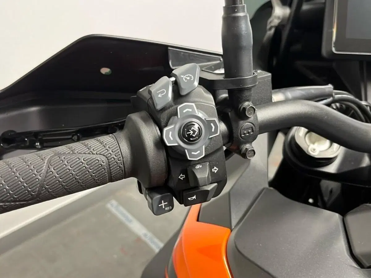 KTM 1290 Super Adventure S (2022 - 25) (9)