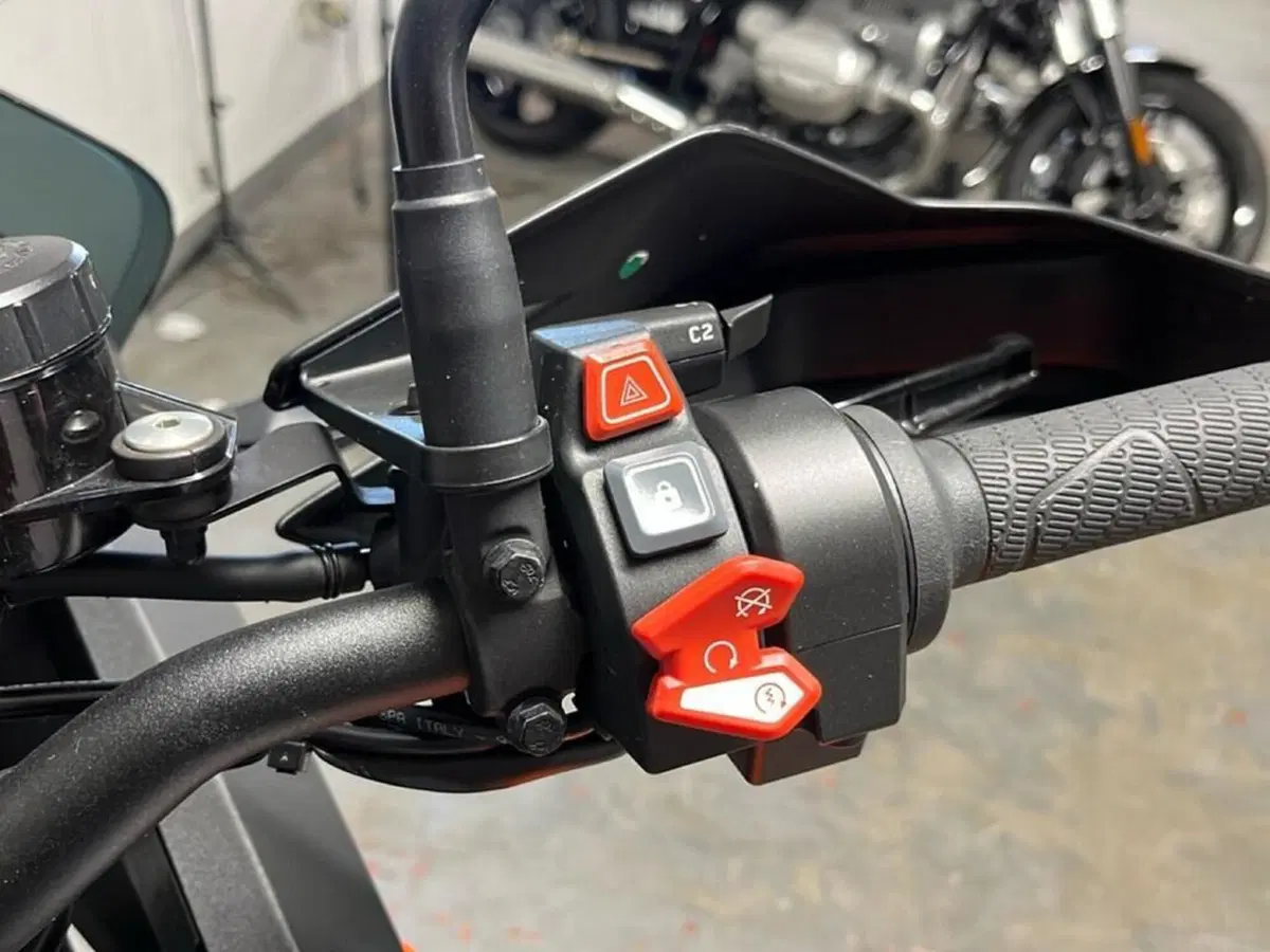KTM 1290 Super Adventure S (2022 - 25) (10)