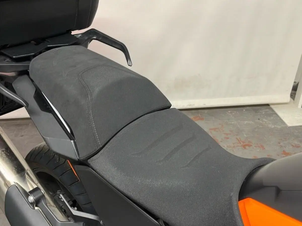 KTM 1290 Super Adventure S (2022 - 25) (14)