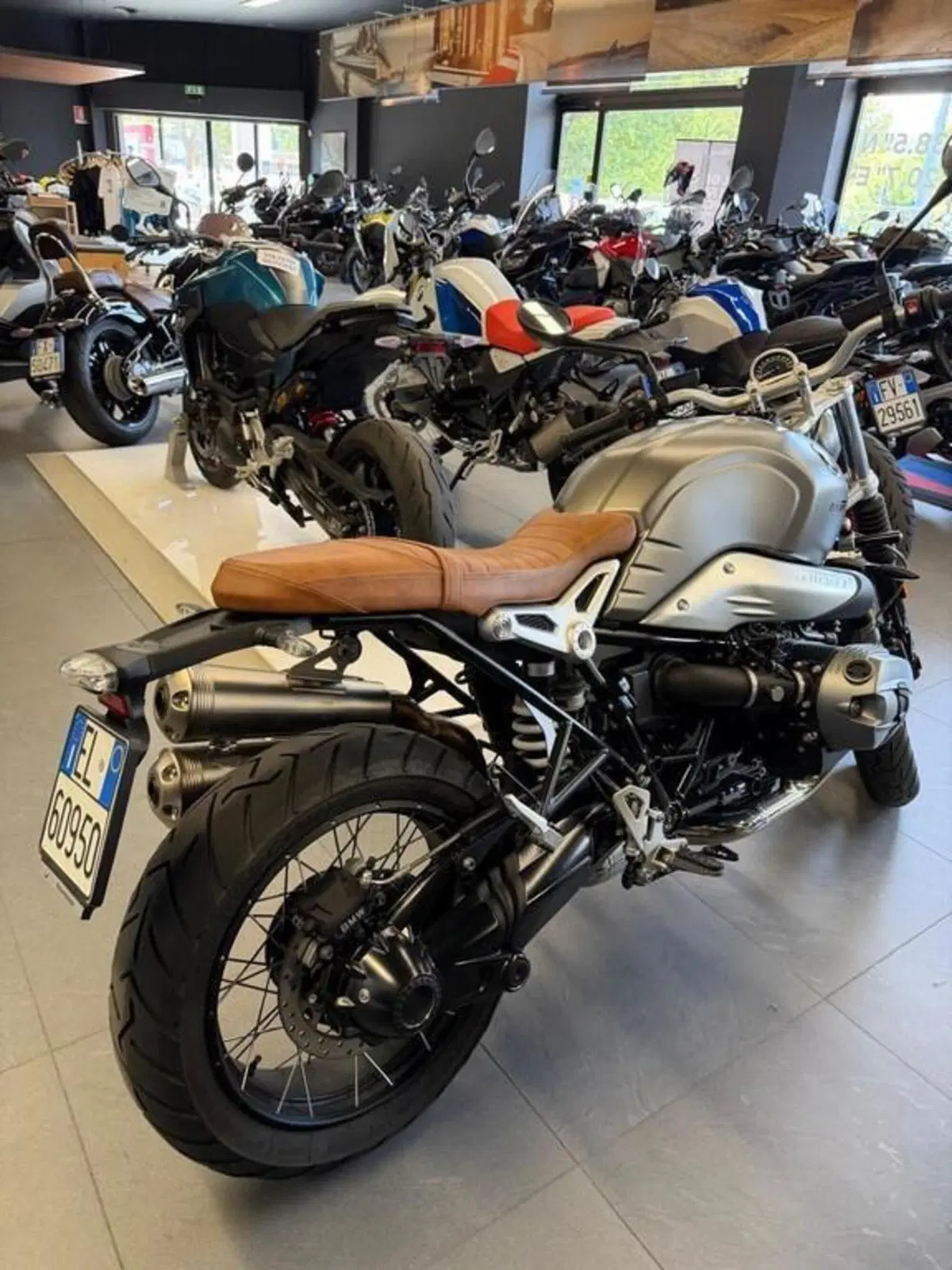 Bmw R nineT 1200 Scrambler (2016 - 20) (3)