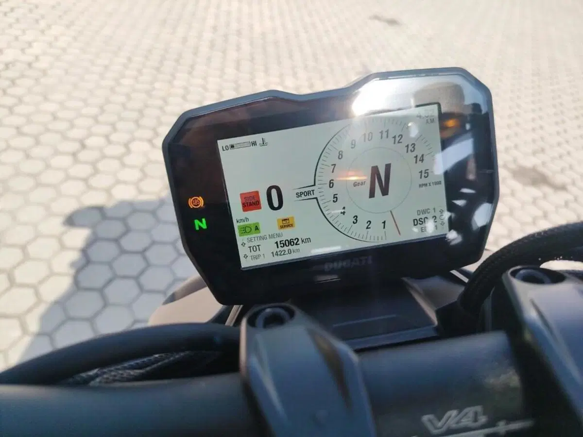 Ducati Streetfighter V4 1100 S (2021 - 22) (11)