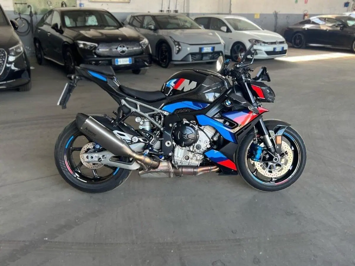 Bmw M 1000 R (2025 - 27) (4)