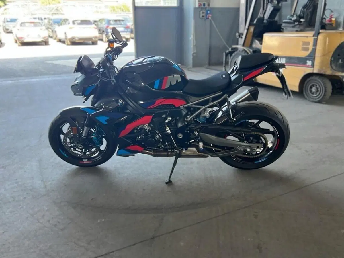 Bmw M 1000 R (2025 - 27) (7)