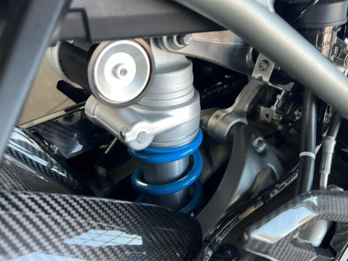 Bmw M 1000 R (2025 - 27) (10)