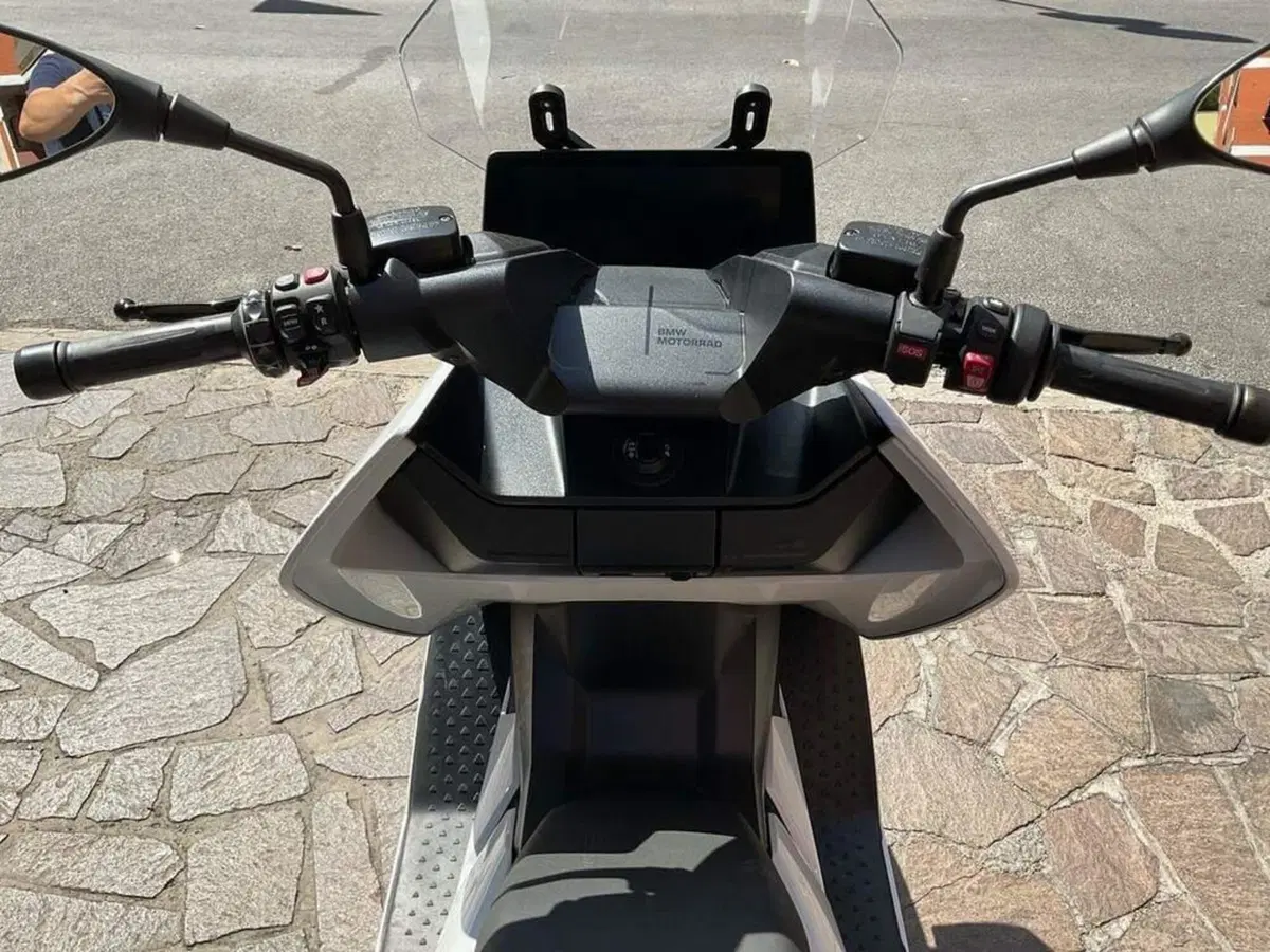 Bmw CE 04 (2021 - 25) (7)