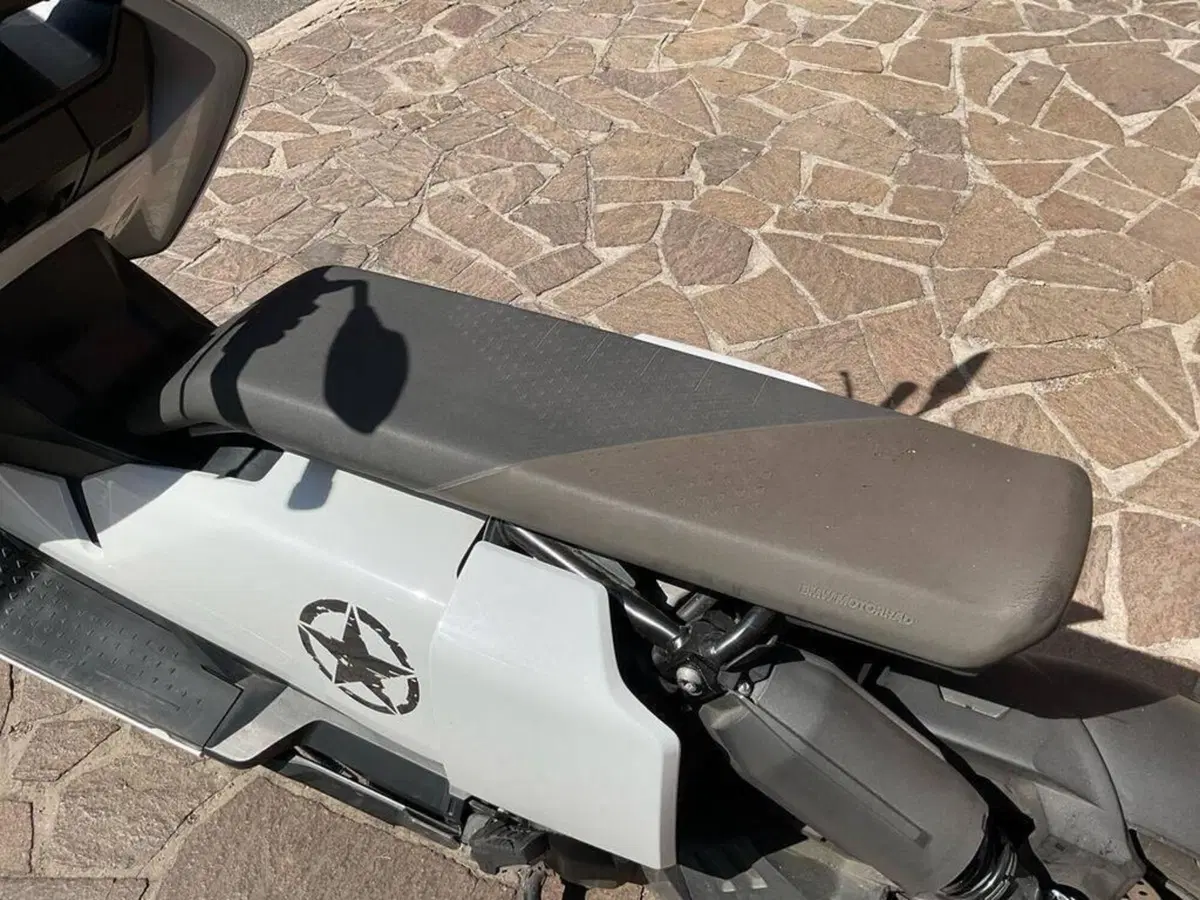 Bmw CE 04 (2021 - 25) (9)