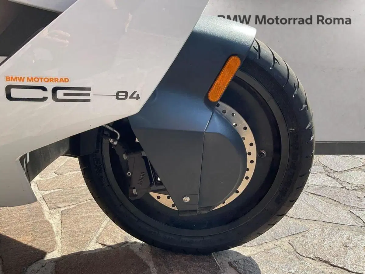 Bmw CE 04 (2021 - 25) (5)