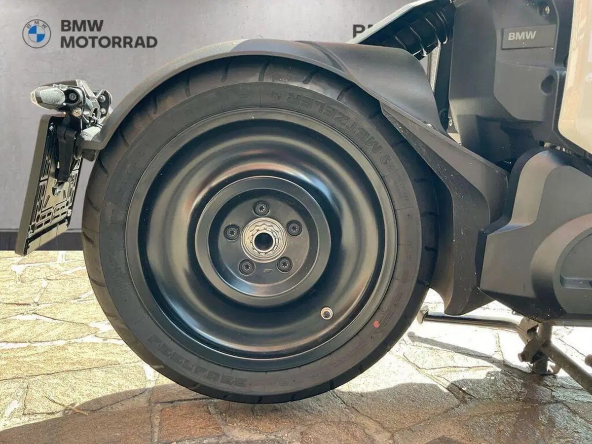 Bmw CE 04 (2021 - 25) (6)