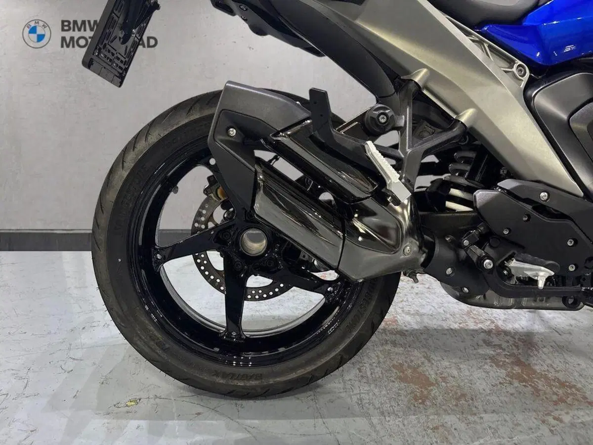 Bmw R 1300 R (2026 - 27) (6)