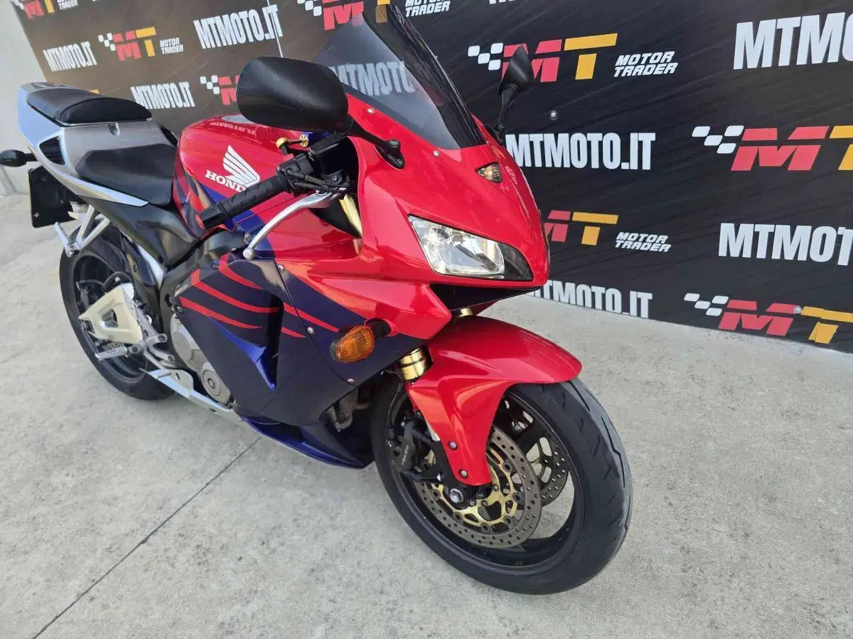 Honda CBR 600 RR (2005 - 06) (6)