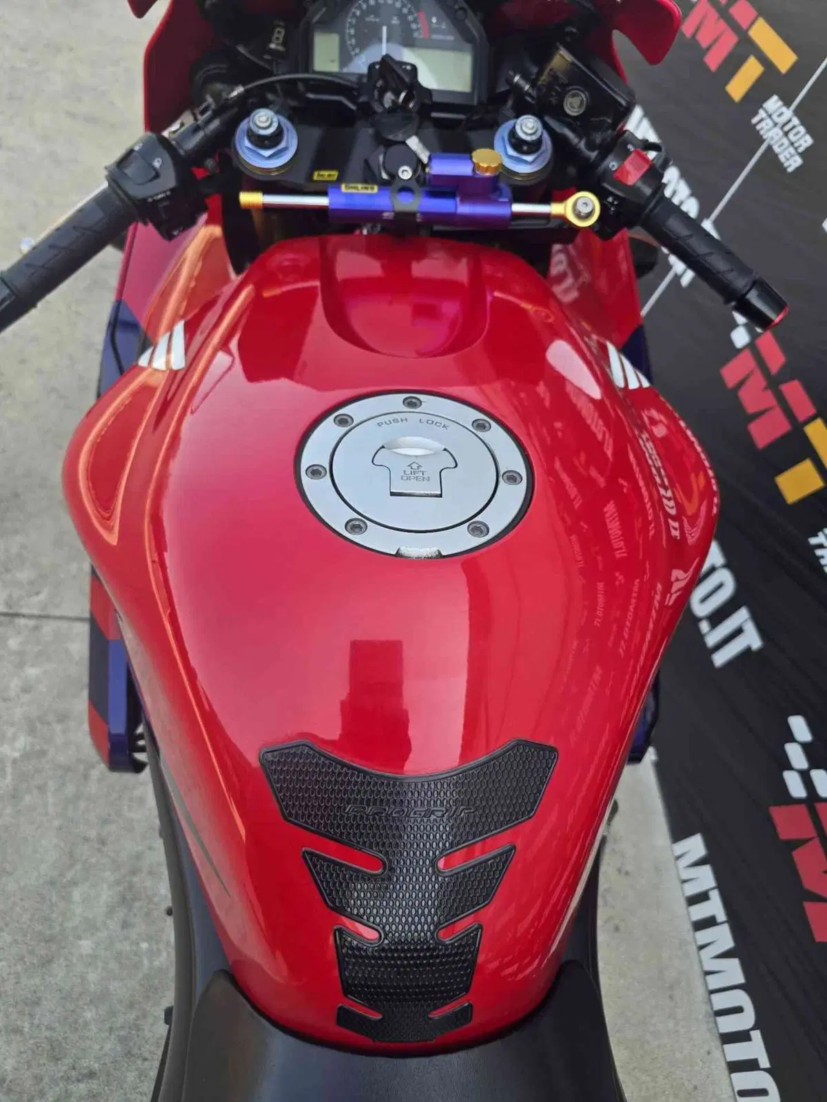 Honda CBR 600 RR (2005 - 06) (8)