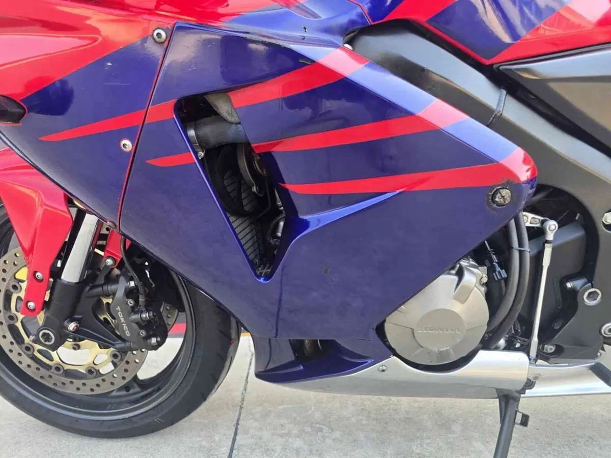 Honda CBR 600 RR (2005 - 06) (18)
