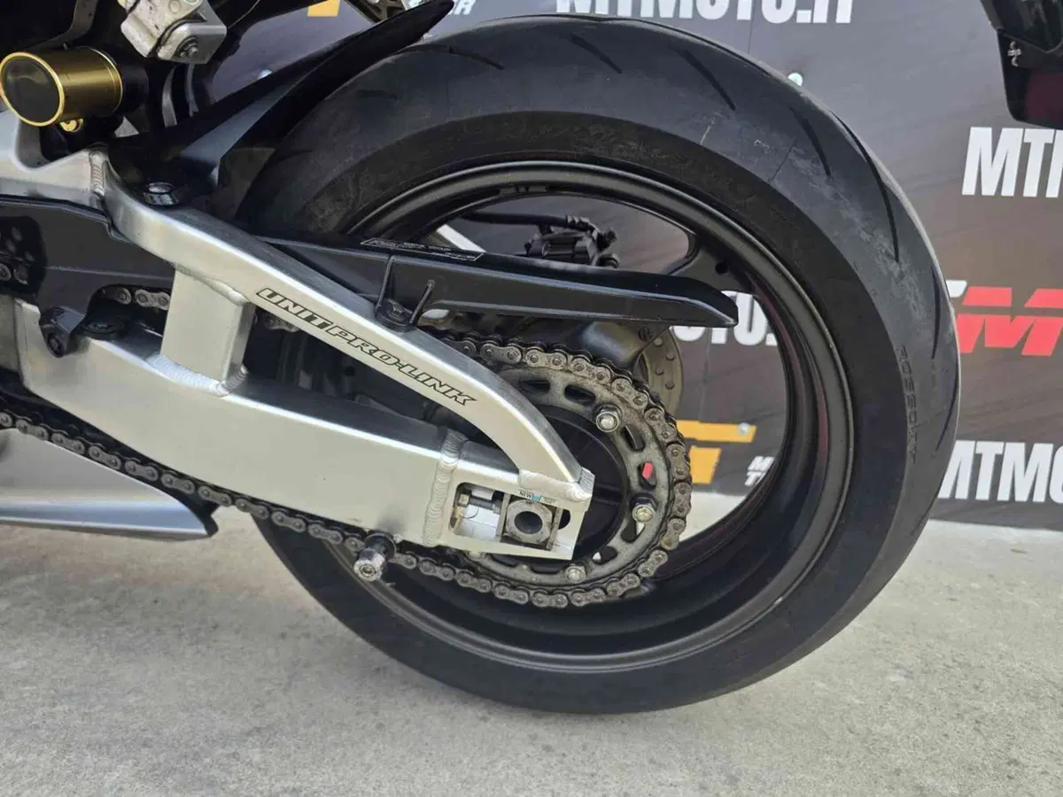 Honda CBR 600 RR (2005 - 06) (13)