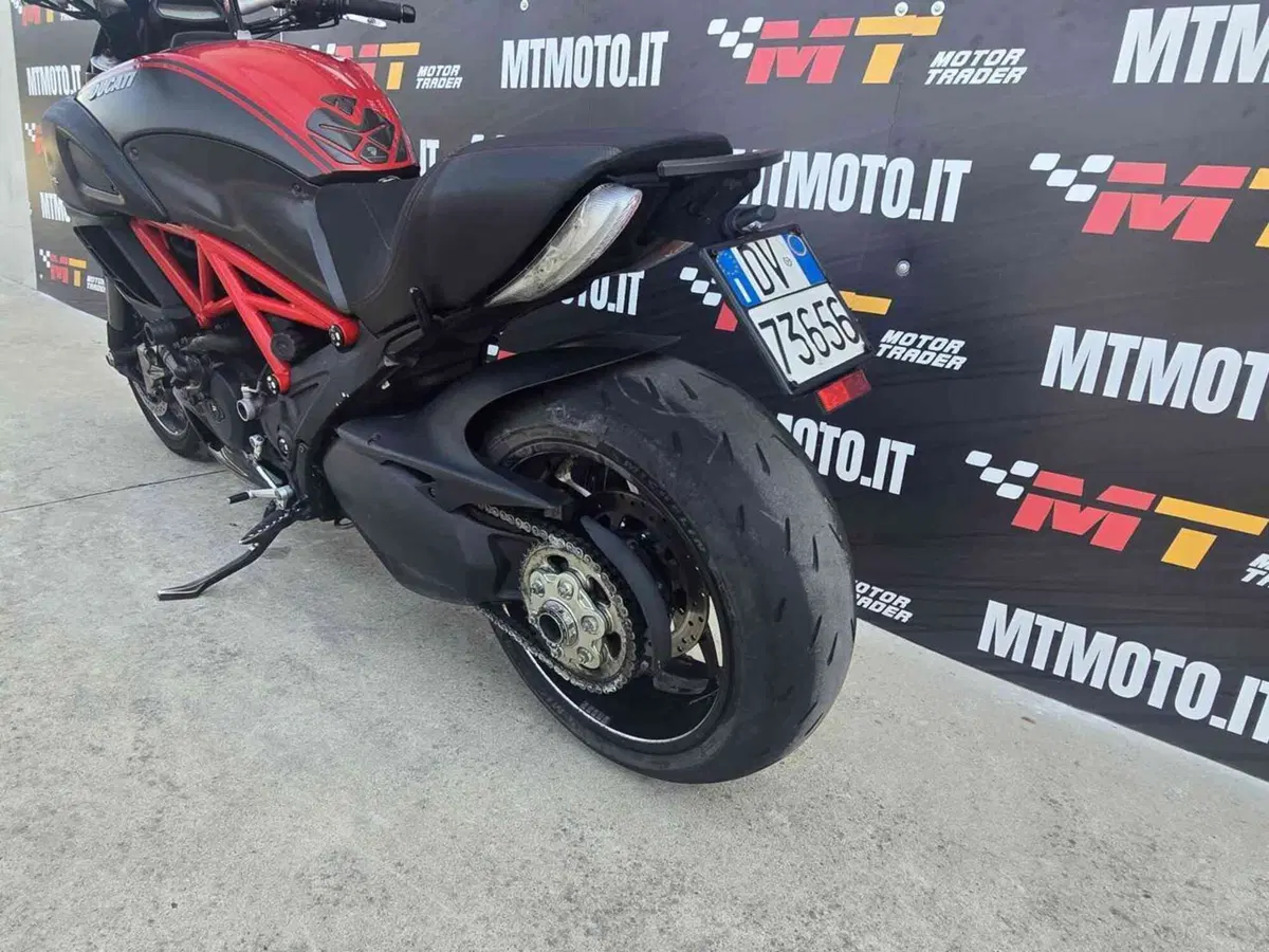 Ducati Diavel 1200 (2010 - 13) (3)