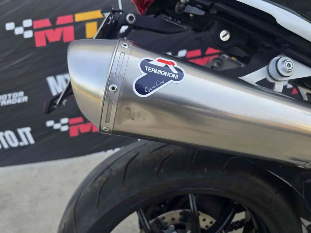 Ducati Monster 796 (2010 - 13) (23)