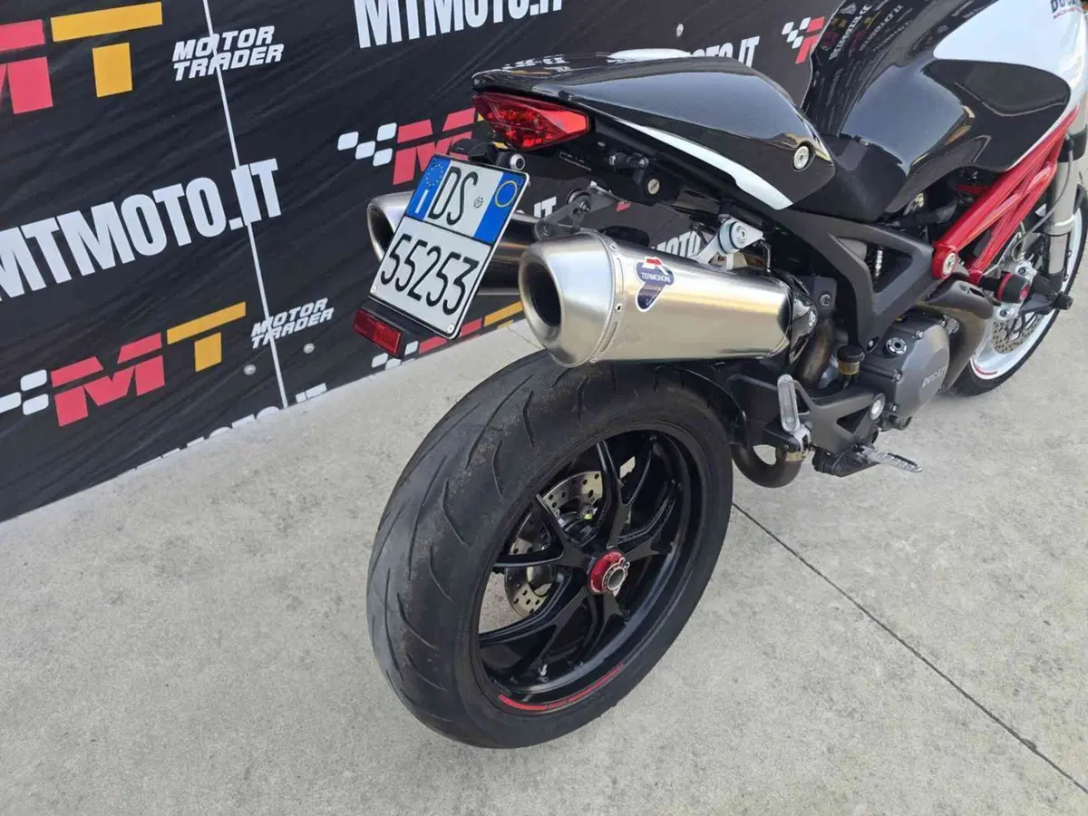 Ducati Monster 796 (2010 - 13) (6)