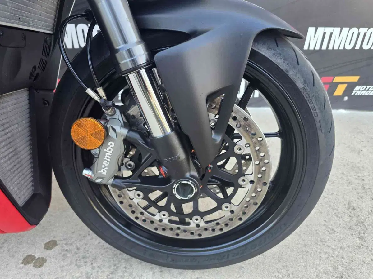 Ducati Streetfighter V2 (2022 - 24) (13)