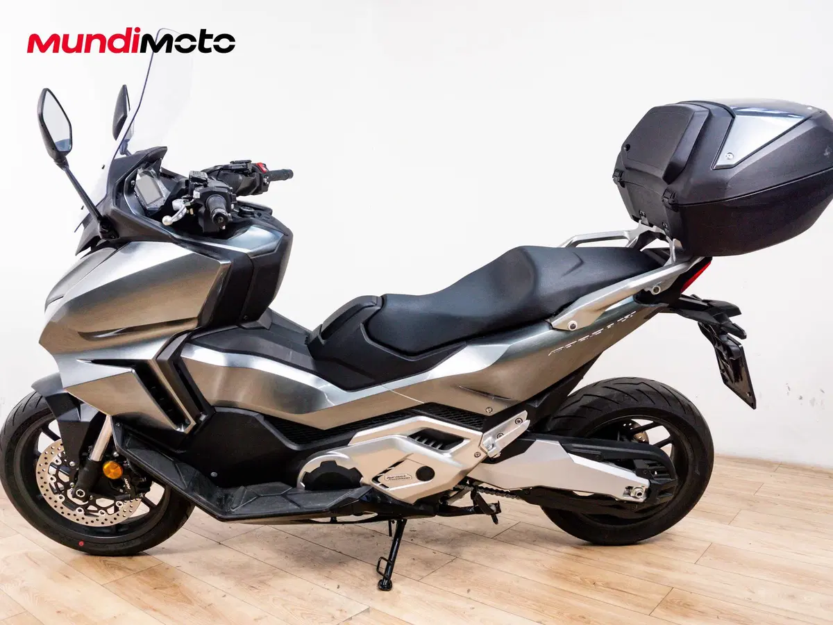 Honda Forza 750 (2025 - 26) (6)