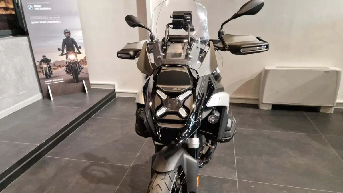 Bmw R 1300 GS Triple Black (2023 - 26) (4)