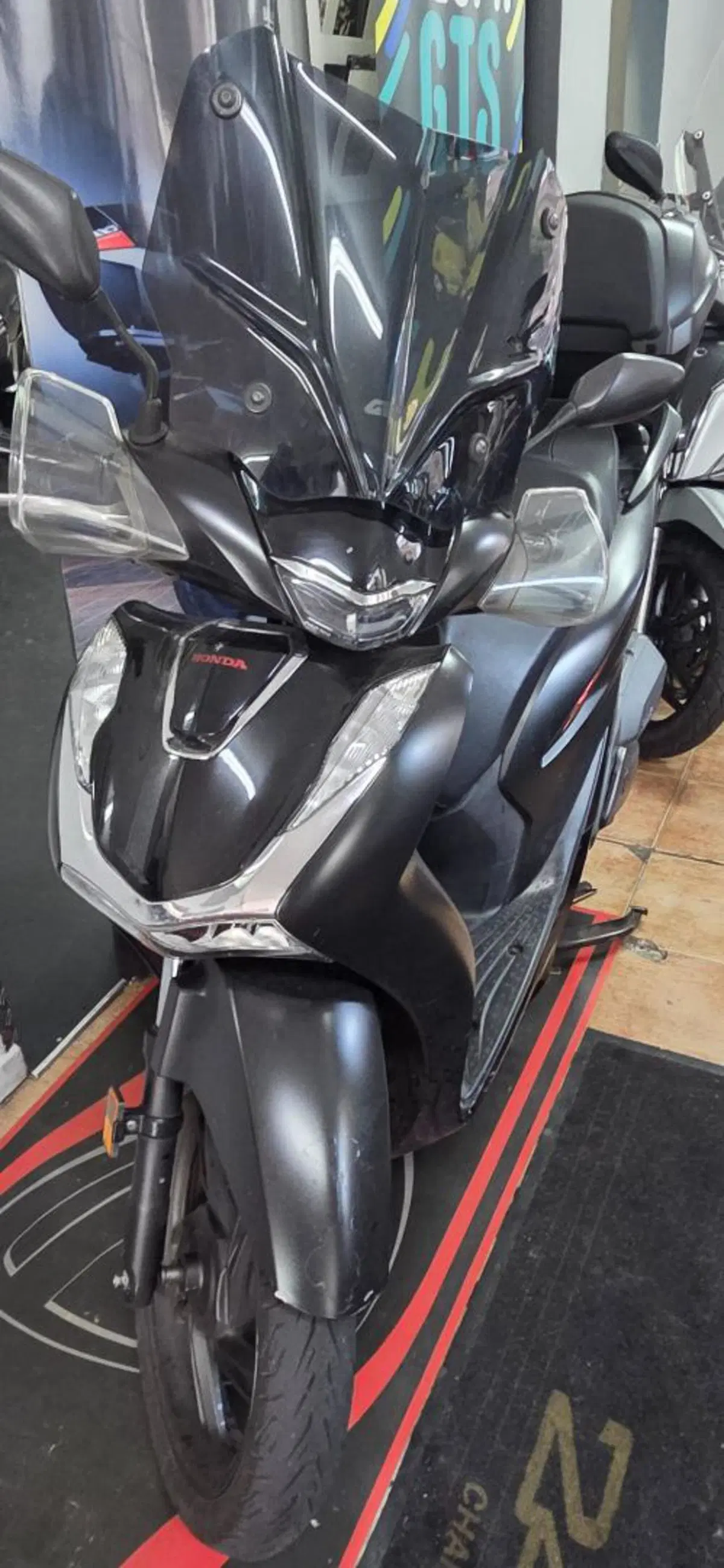Honda SH 125i (2020 - 23) (2)