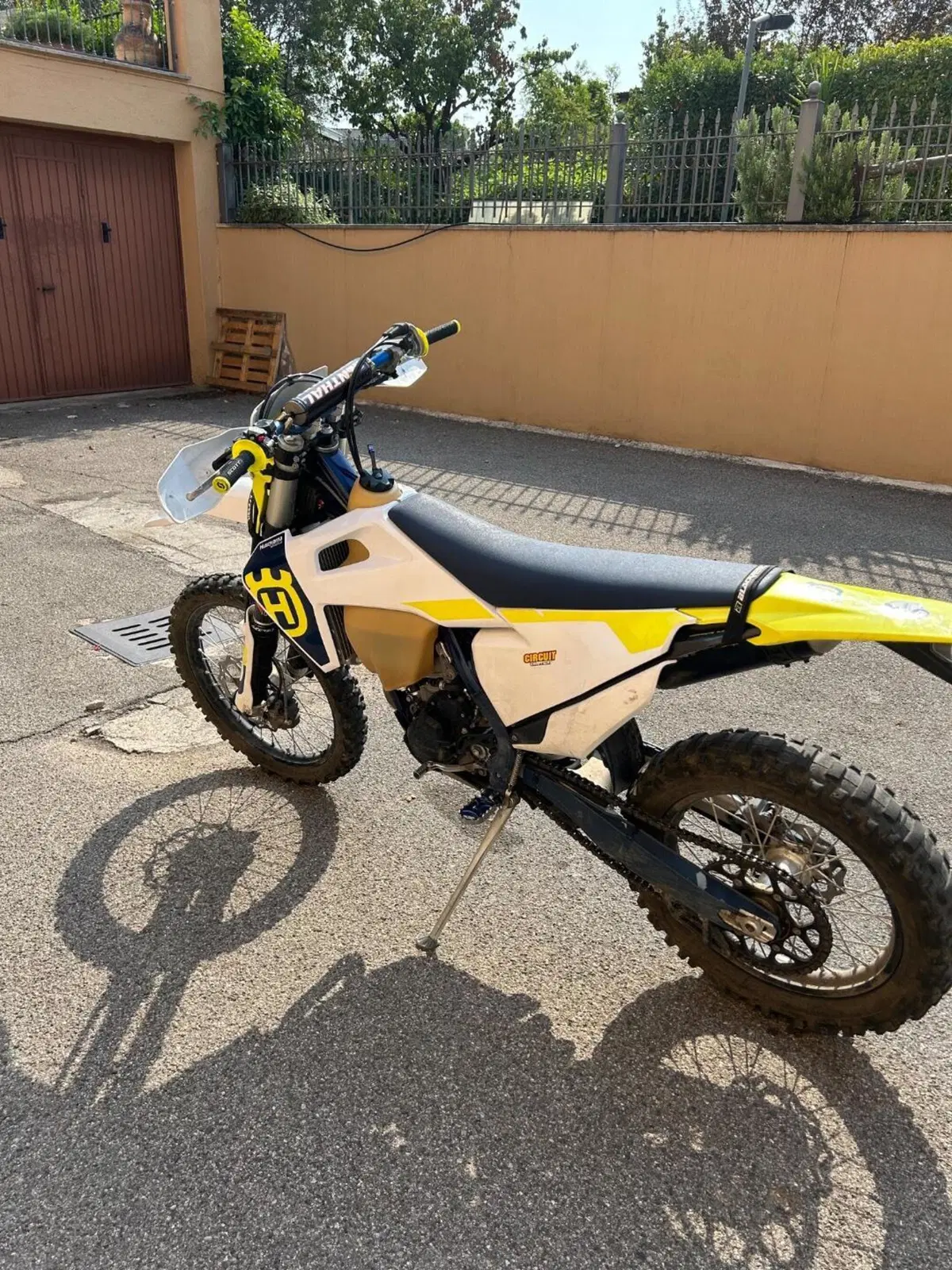 Husqvarna FE 350 (2023) (2)