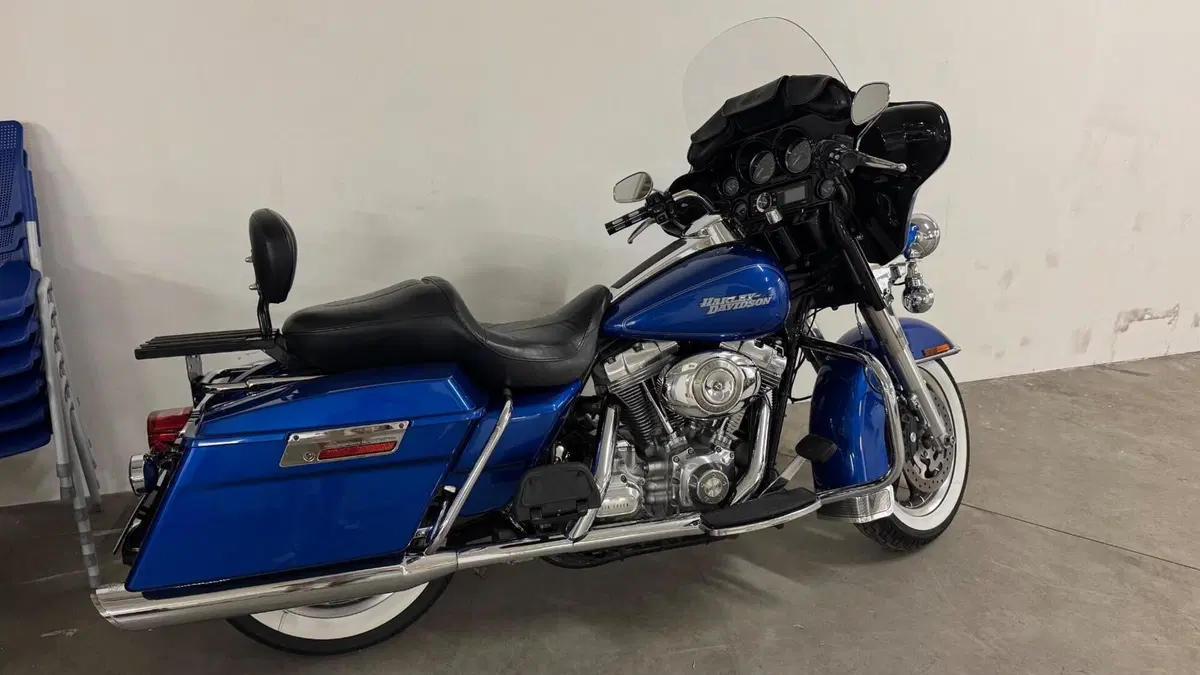 Harley-Davidson 1584 Electra Glide Standard (2008 - 10) - FLHT (5)