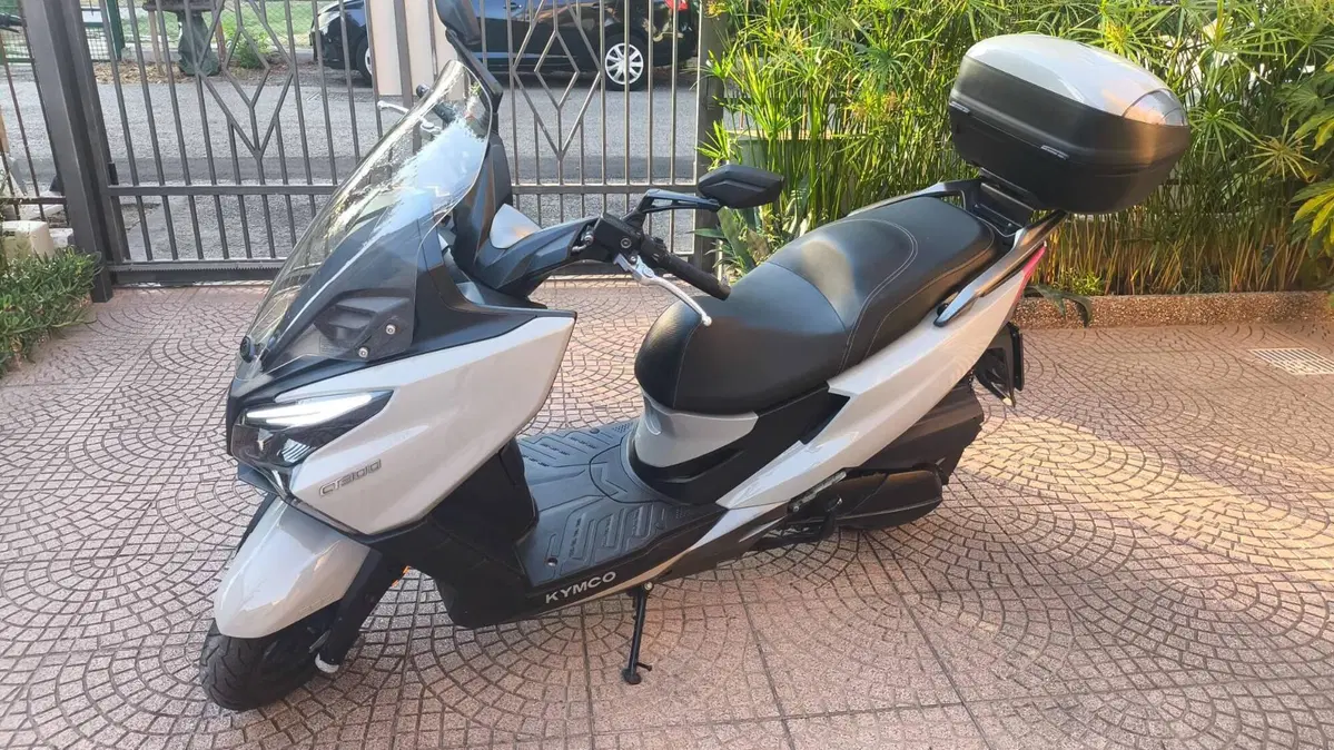 Kymco X-Town 300i City (2020) (2)