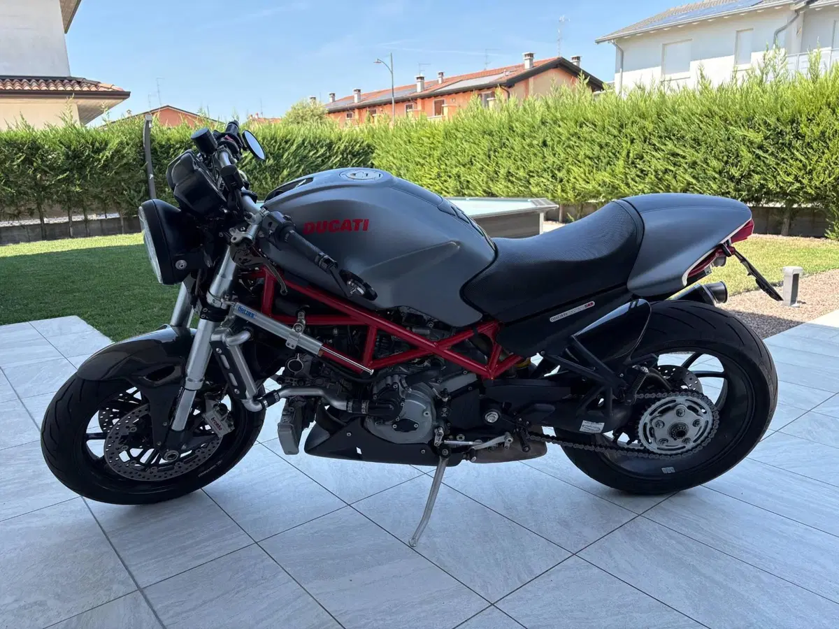 Ducati Monster S4R Testastretta