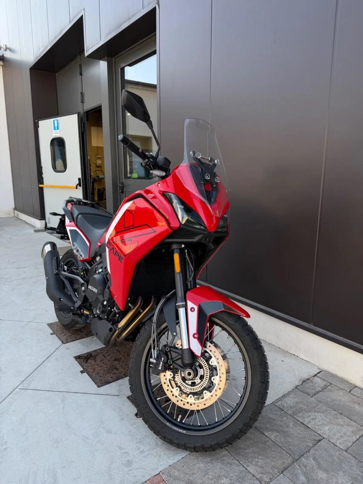 Moto Morini X-Cape 700 (2025 - 26) (2)
