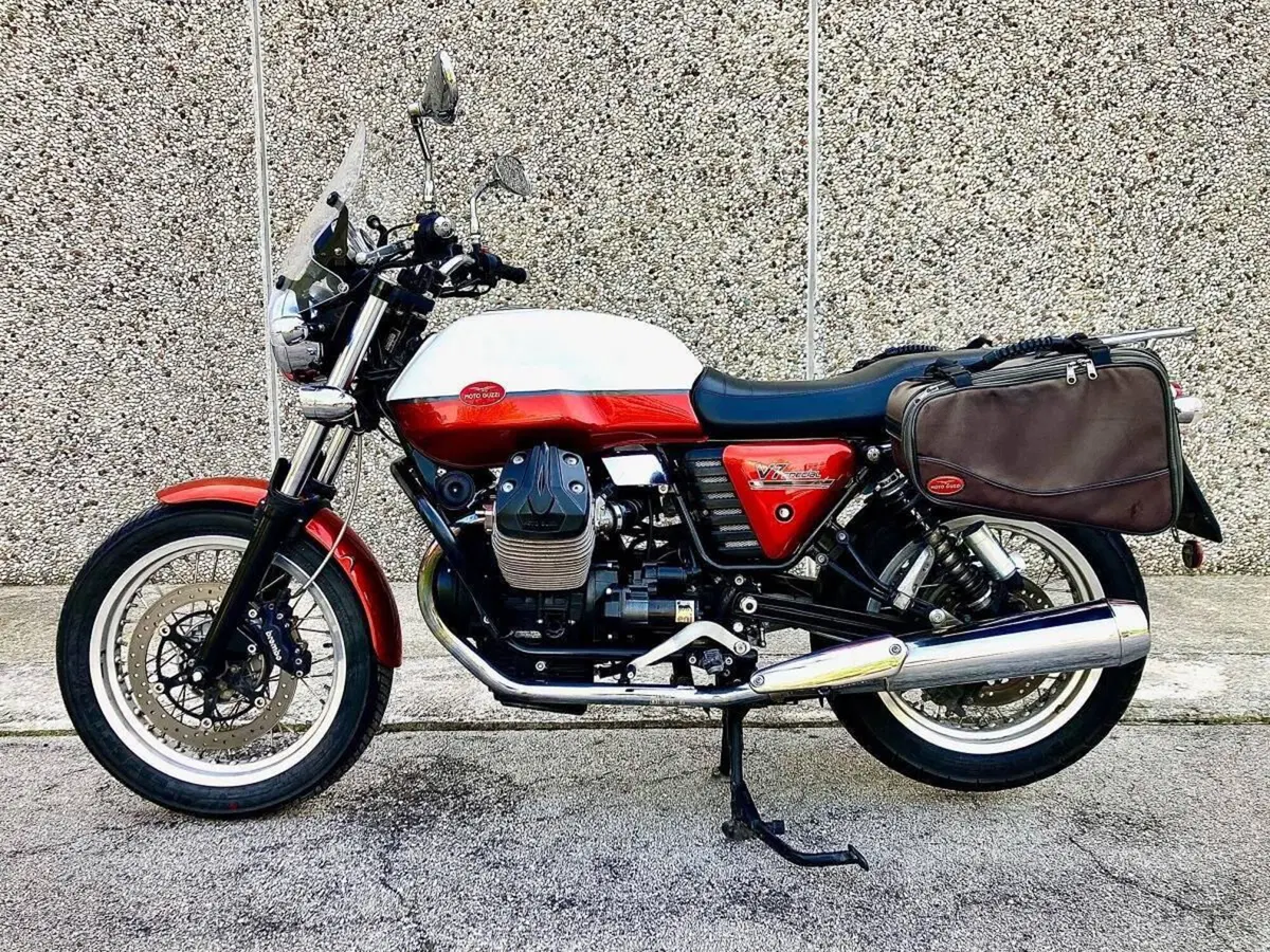 Moto Guzzi V7 Special (2012 - 14) (5)