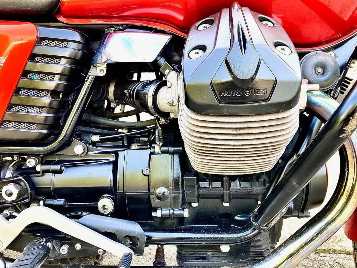 Moto Guzzi V7 Special (2012 - 14) (13)