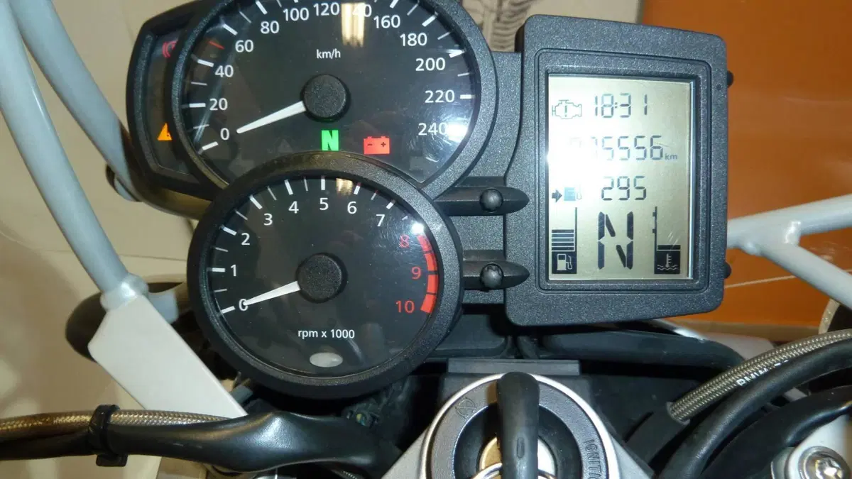 Bmw R 1200 R (2006 - 11) (7)