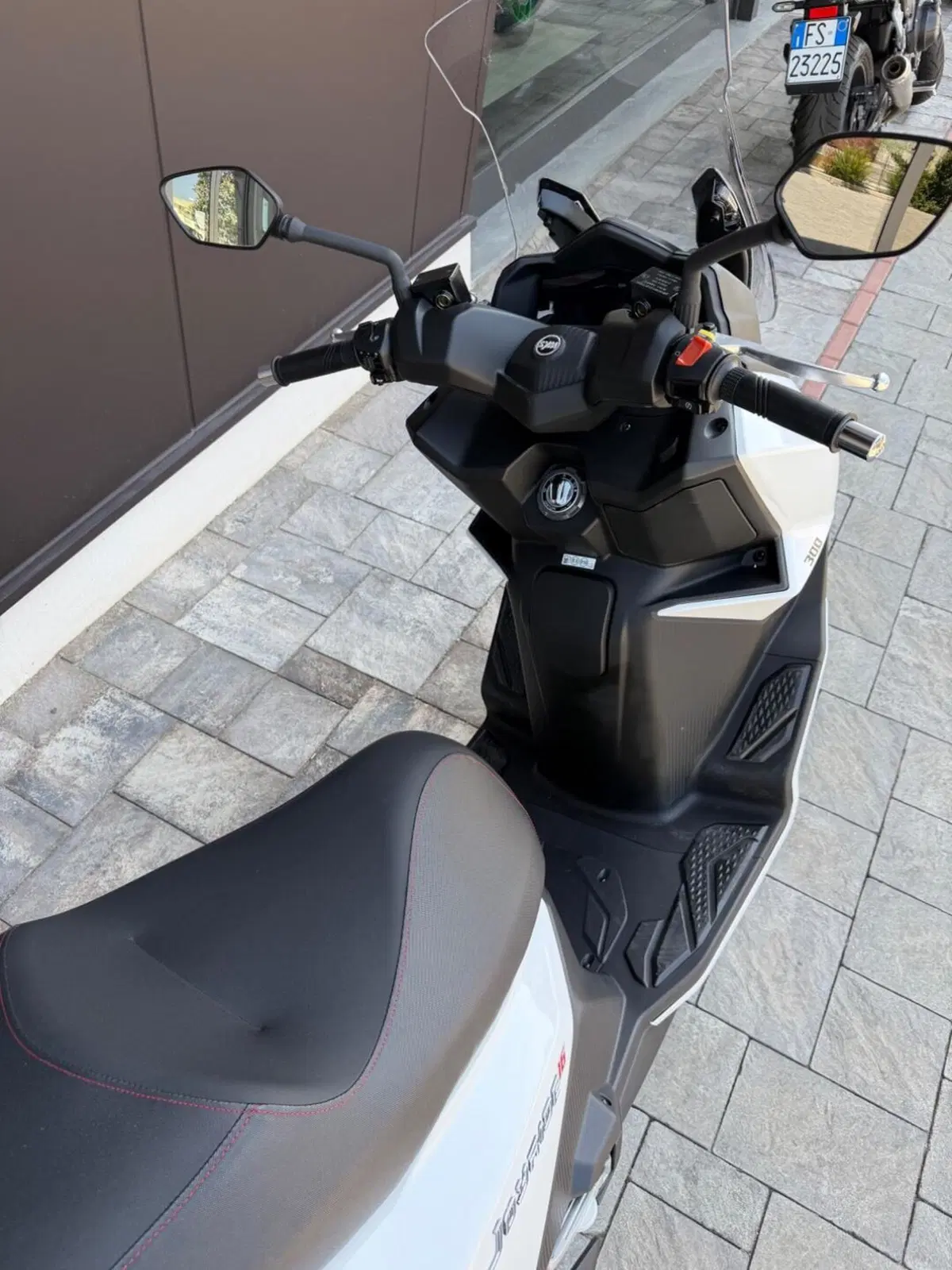 Sym Joyride 300 (2025) (7)
