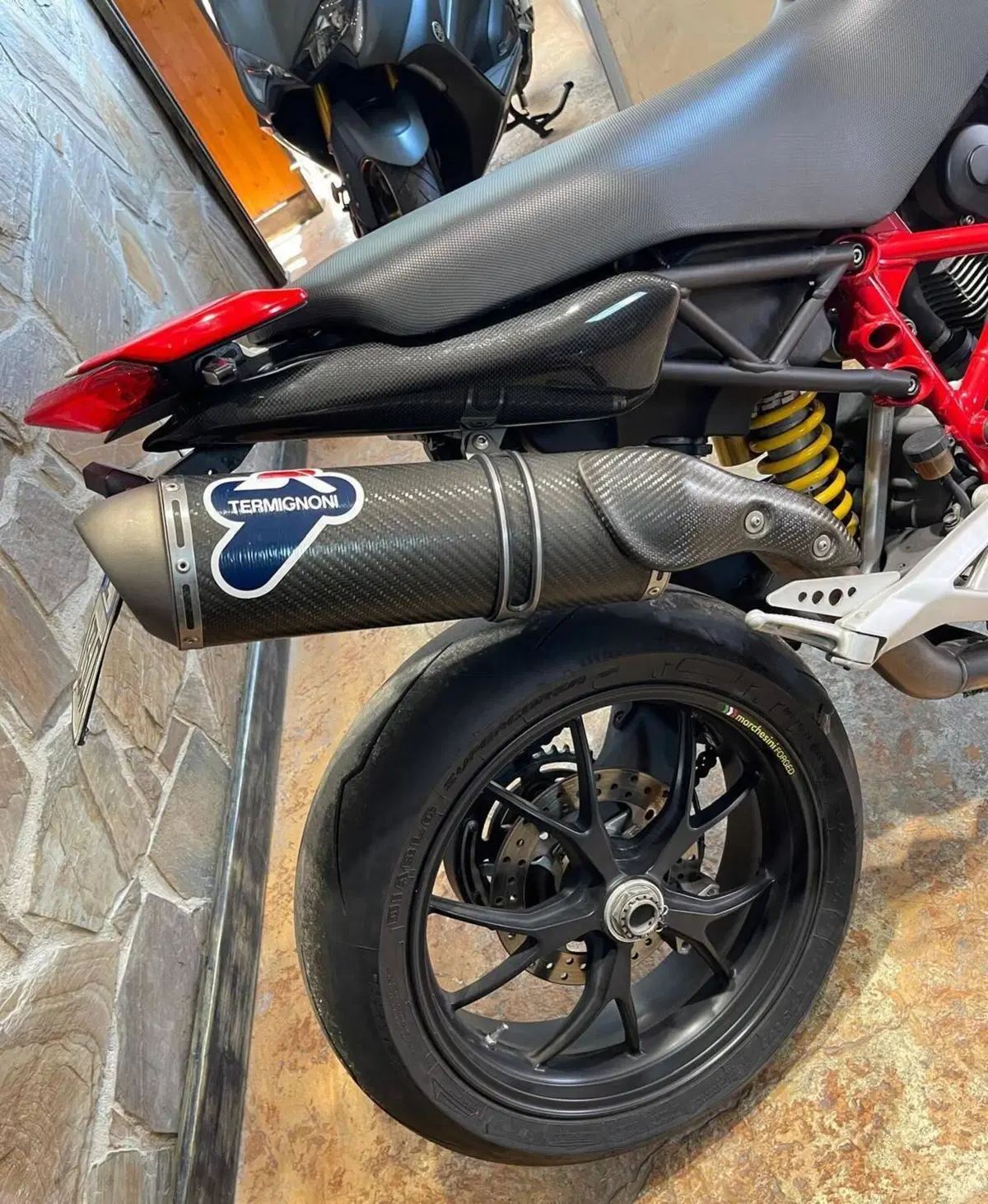 Ducati Hypermotard 1100 (2007 - 09) (11)