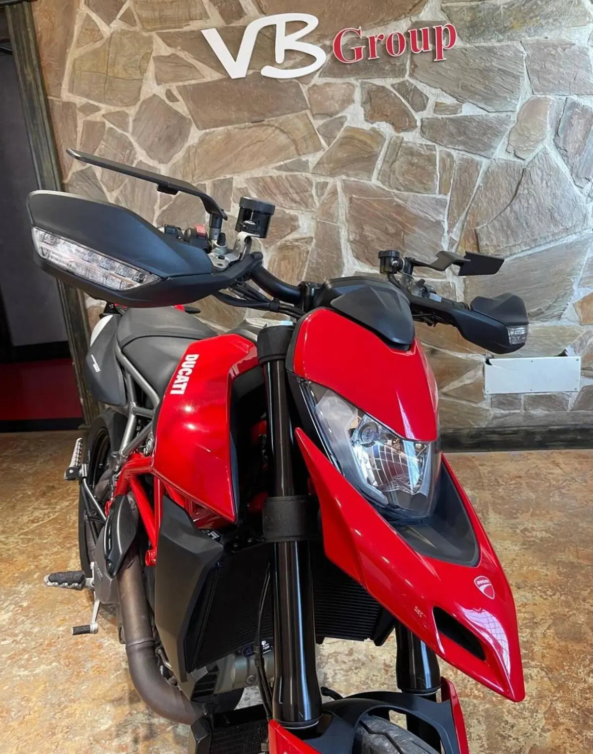 Ducati Hypermotard 950 (2022 - 25) (9)