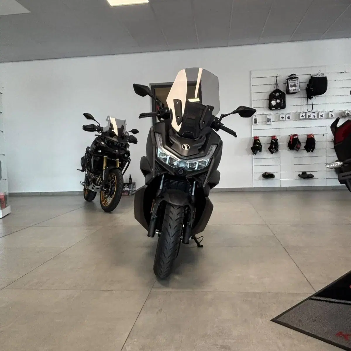 Voge Sfida SR3 (2024 - 26) (2)