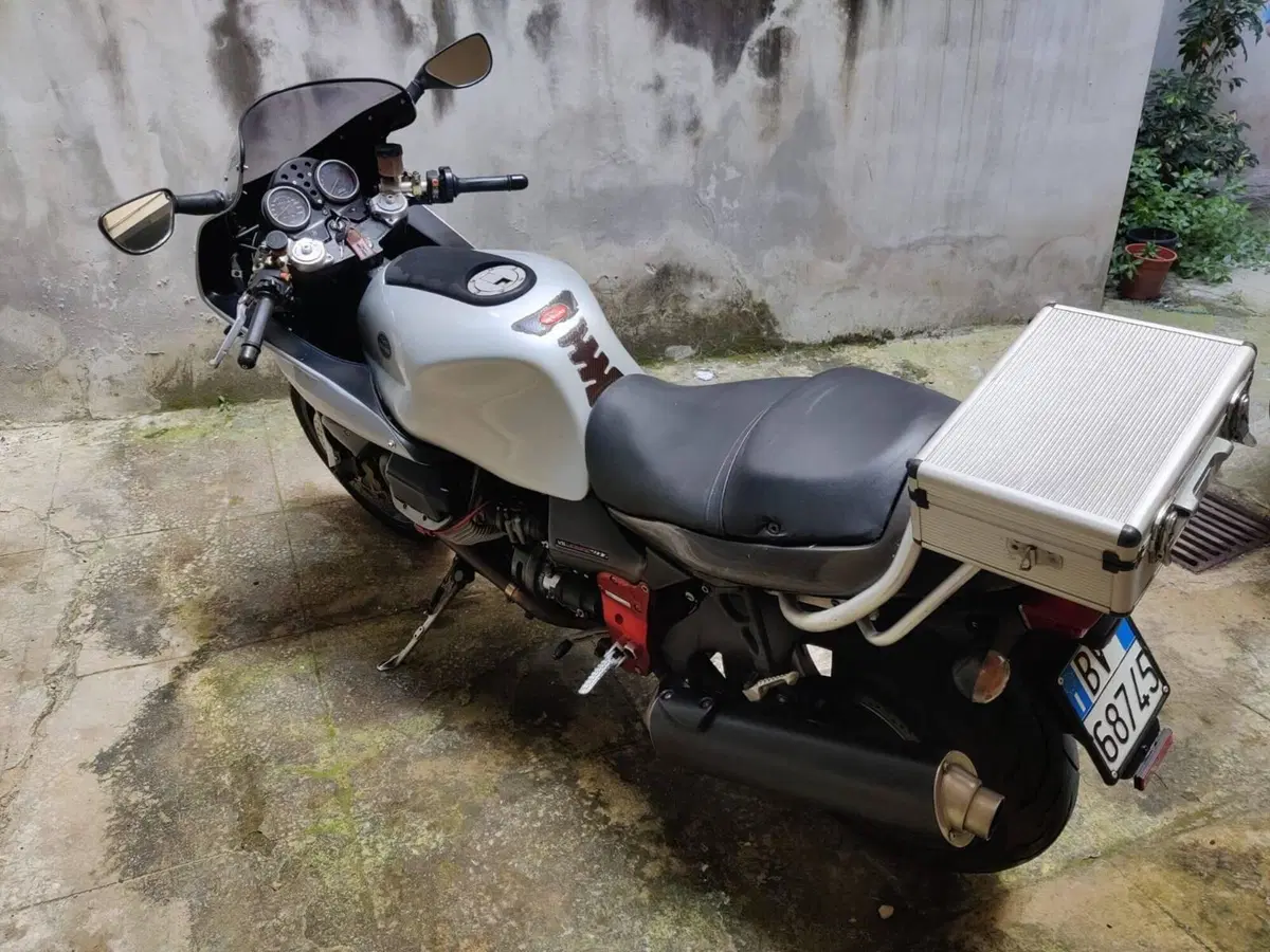 Moto Guzzi V11 Le Mans (2001 - 06) (3)