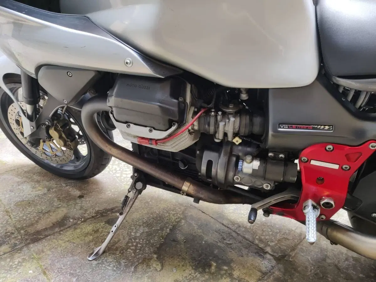 Moto Guzzi V11 Le Mans (2001 - 06) (6)