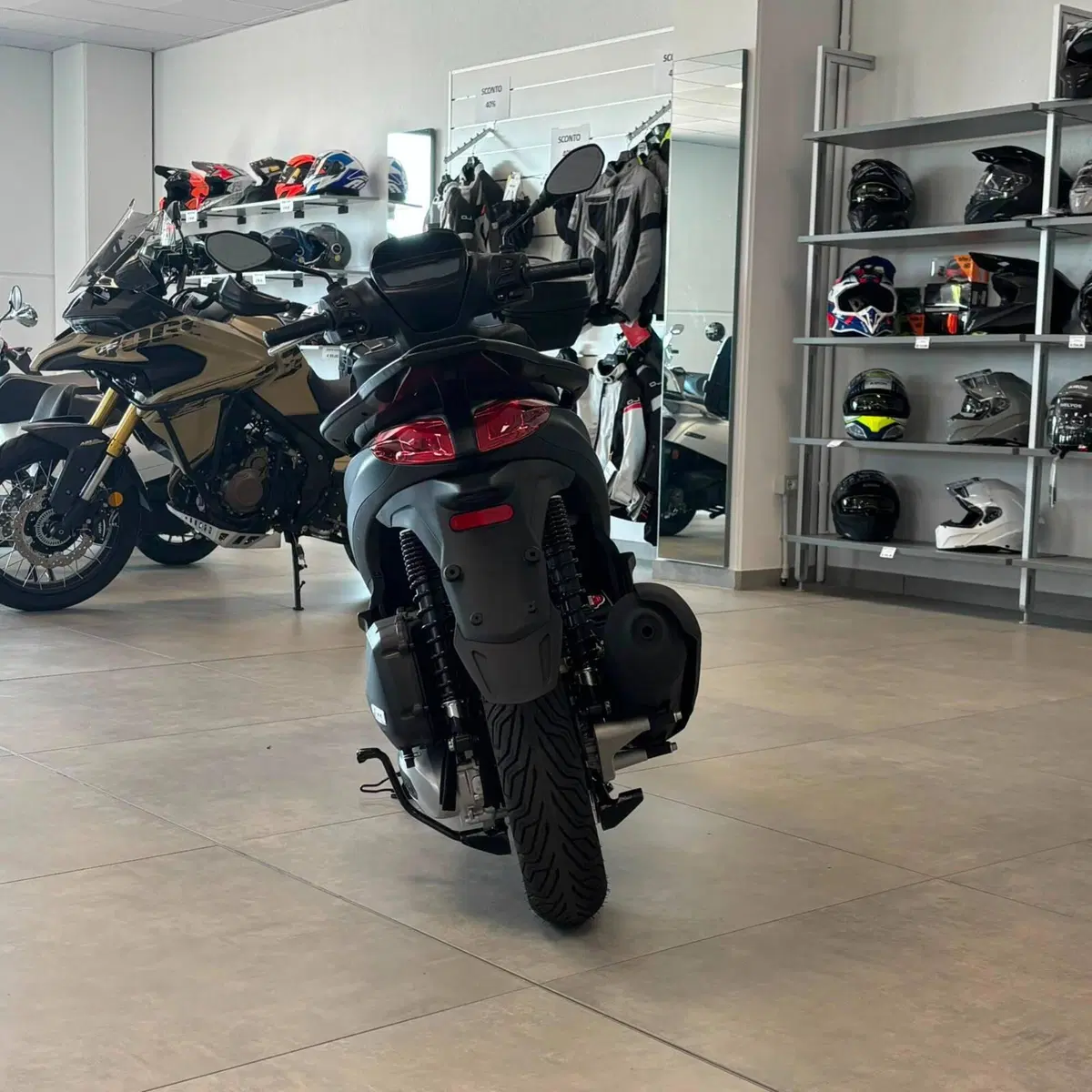 Piaggio Medley 125 S (2025 - 26) (4)