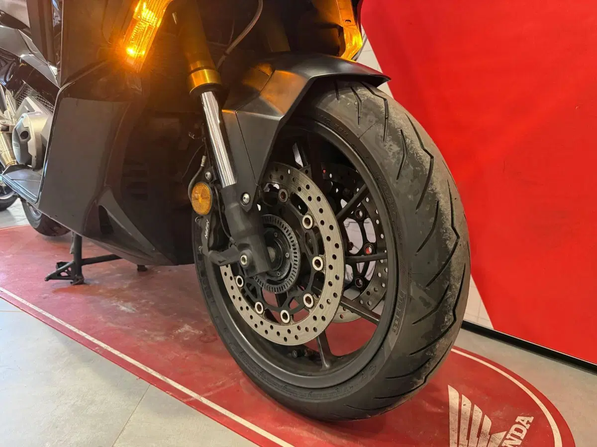 Honda Forza 750 DCT (2021 - 24) (10)