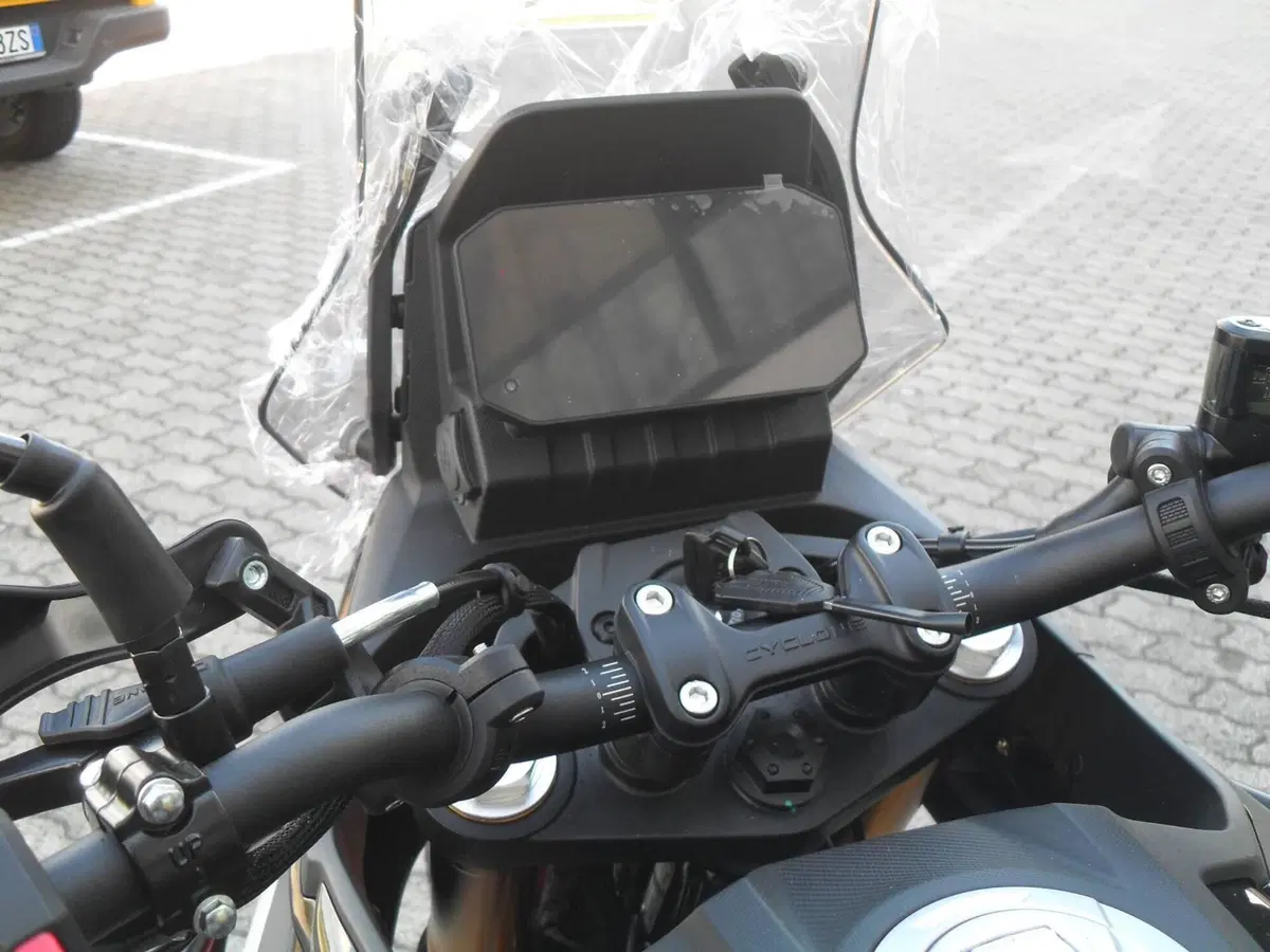 Cyclone RX2 (2026) (4)