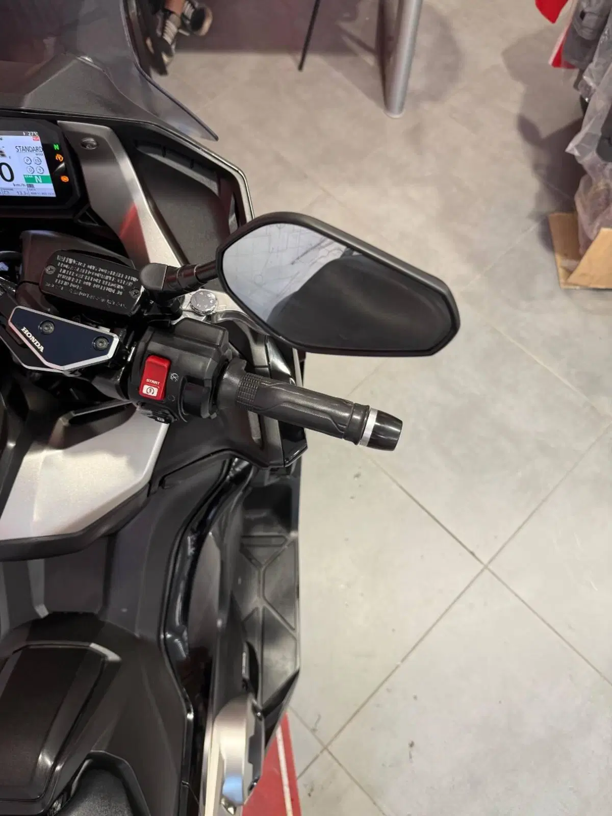 Honda Forza 750 DCT (2021 - 24) (15)