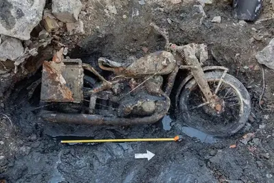 Il Danubio in secca restituisce la storia. Riemerge una moto della Seconda Guerra Mondiale
