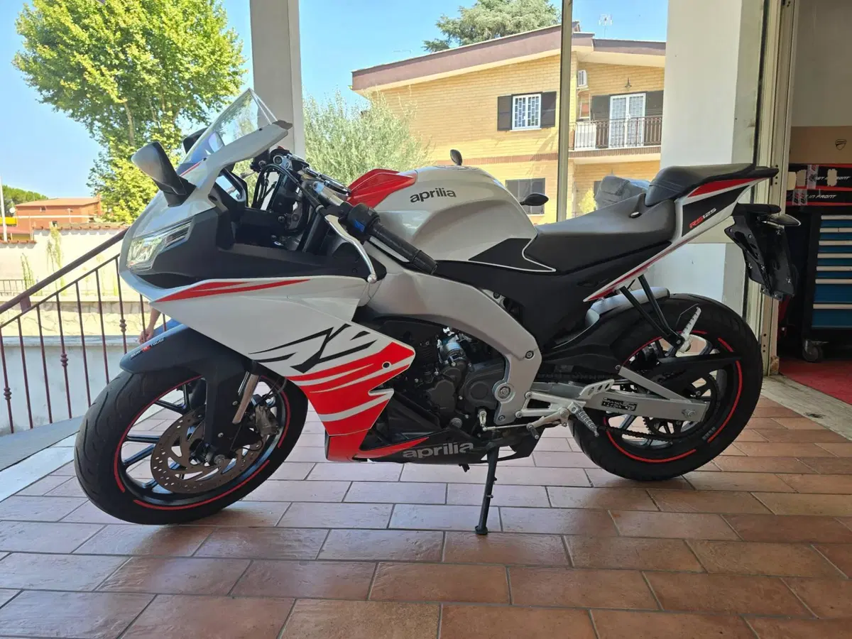 Aprilia RS 125 (2025 - 26) (4)